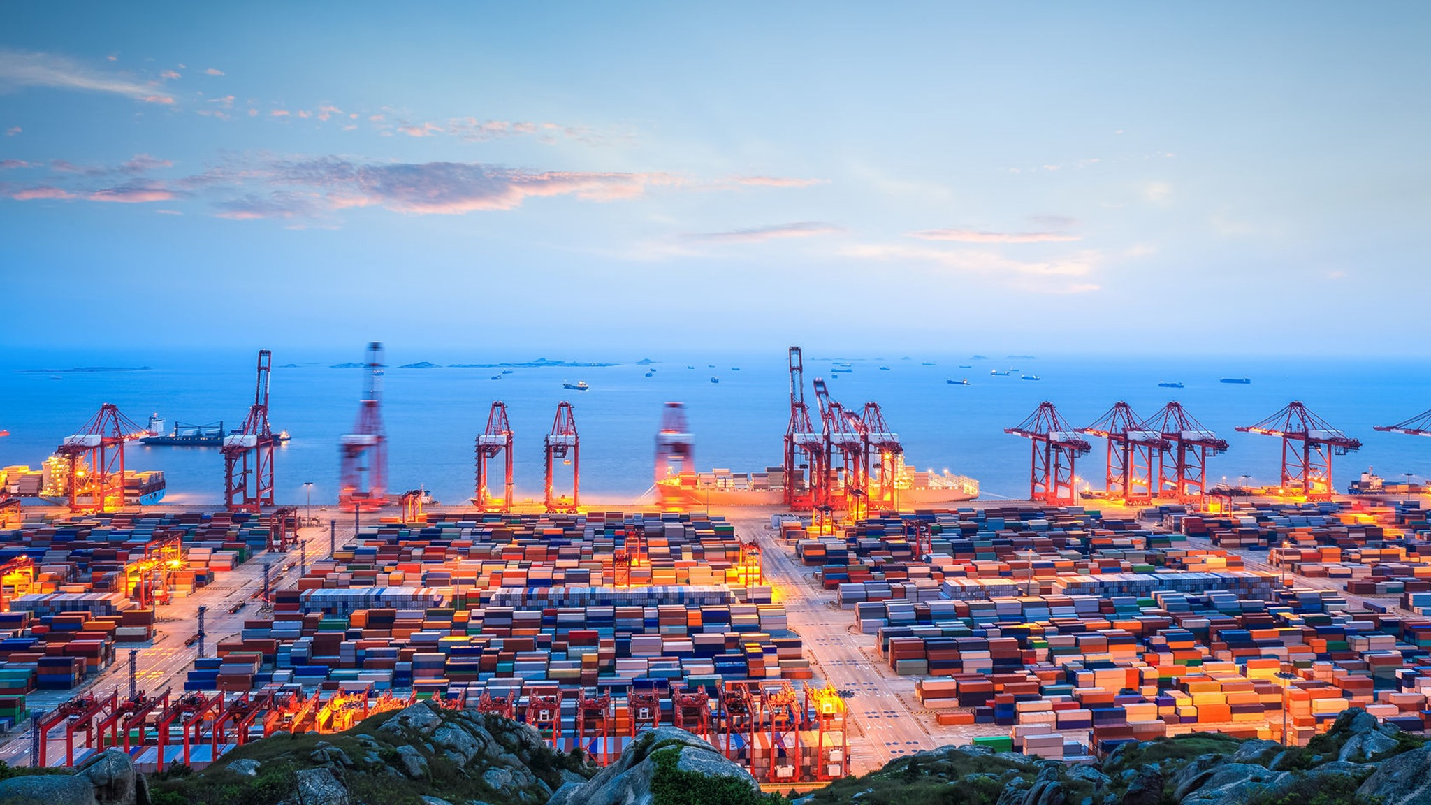 Customs clearance documentation for international express freight